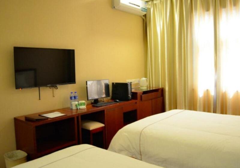 בית מלון כפרי Greentree Inn Shanxi Luliang Fengshan Road Central Park Express