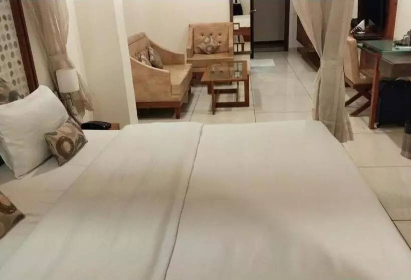 Hotelli Kalyan S   Mansingh Inn