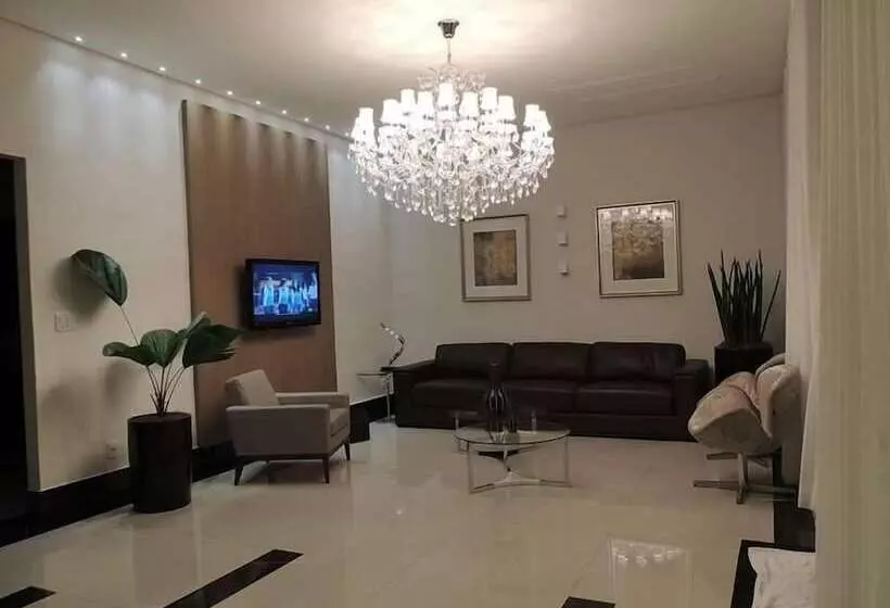 Hotelli Matinada Palace