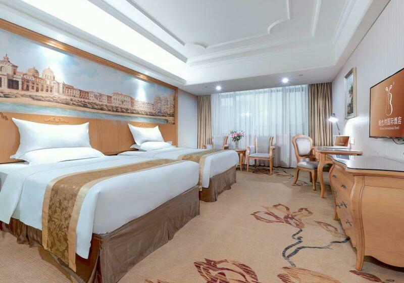 Vienna International Hotel Guigang Hecheng Road
