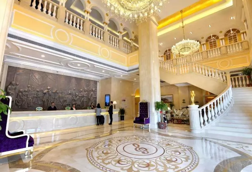 Vienna Hotel Qinzhou North Area Plaza
