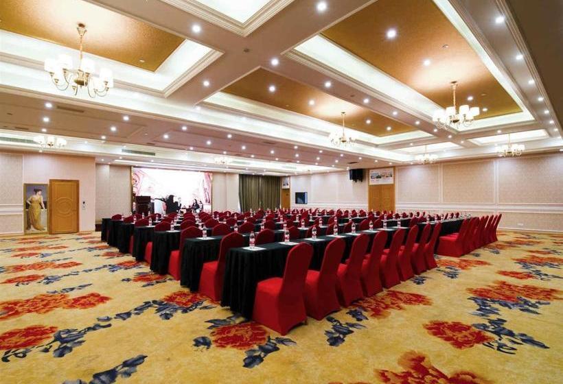 Vienna Hotel Qinzhou North Area Plaza