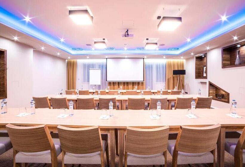 בית מלון כפרי Village Resort Hanuliak