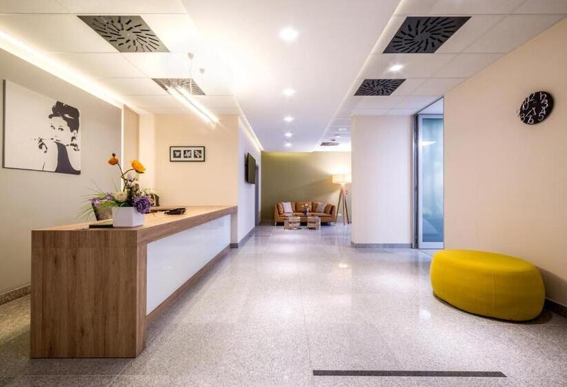 בית מלון כפרי Village Resort Hanuliak