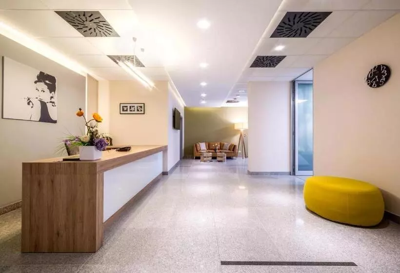 Hotelli Village Resort Hanuliak