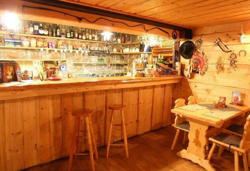 Majatalo Country Saloon