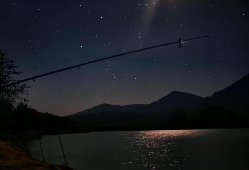 פנסיון Eco House Kitana