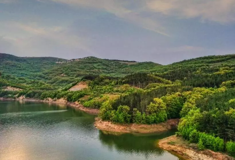 Majatalo Eco House Kitana