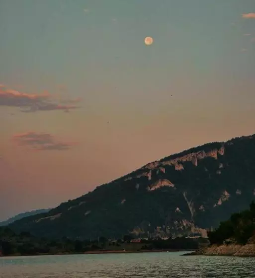 Majatalo Eco House Kitana