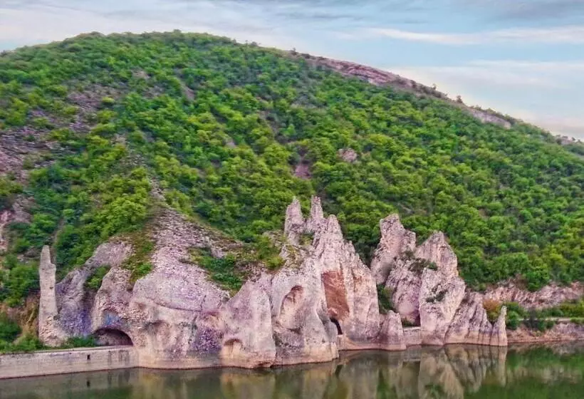 Majatalo Eco House Kitana