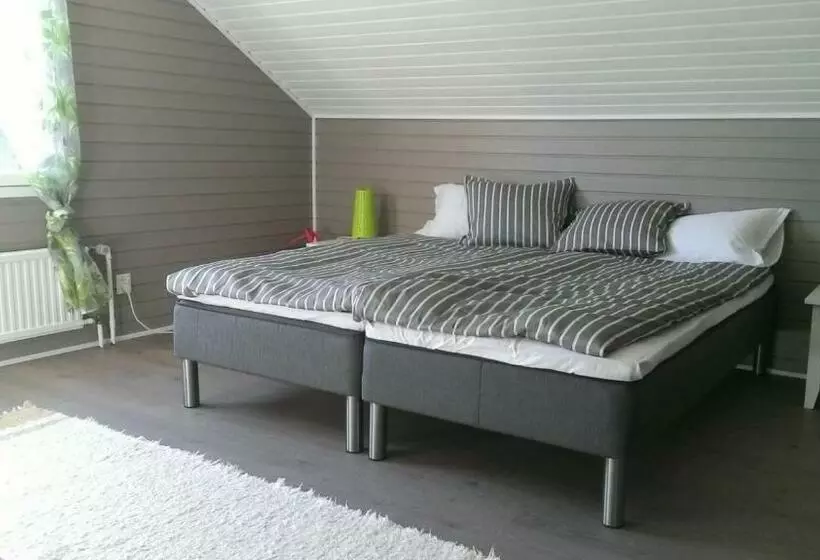 ペンション Metsäniityn Tuvat