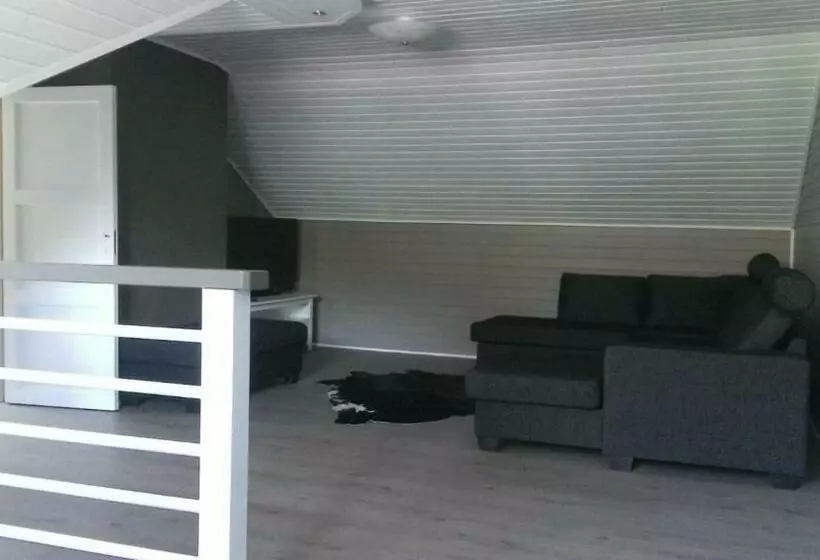 ペンション Metsäniityn Tuvat