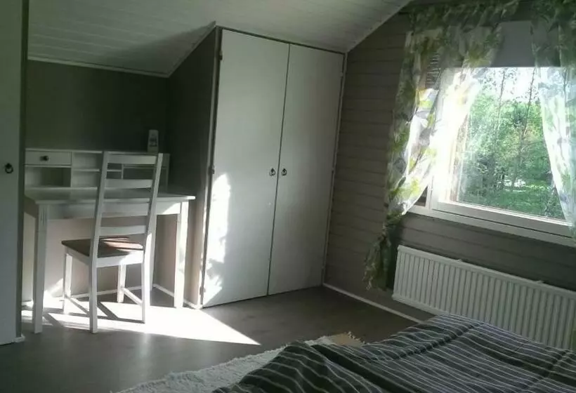 ペンション Metsäniityn Tuvat