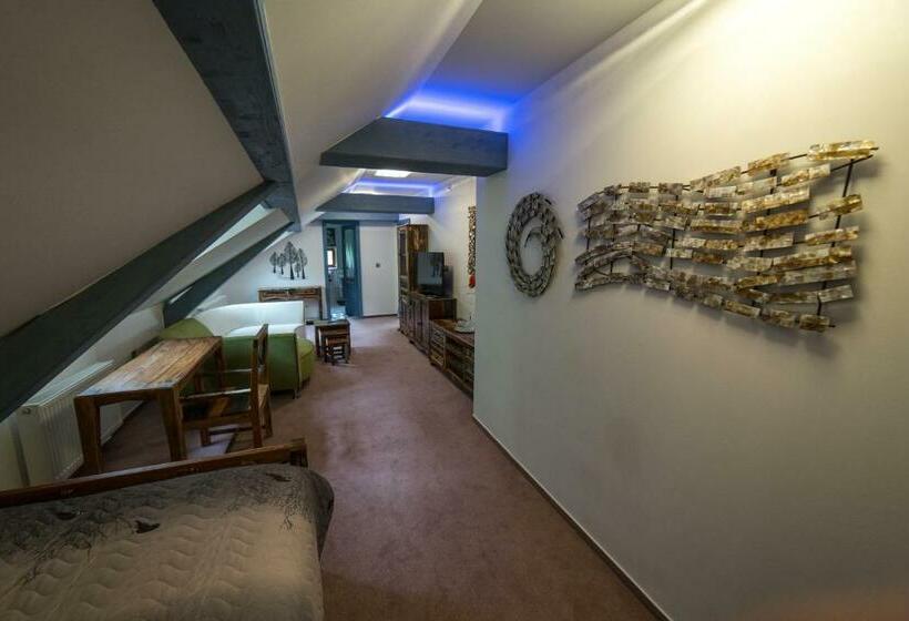 ペンション Penzión Banská Klopačka