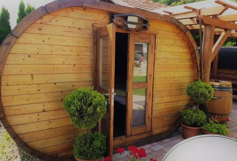 Tokaj Zlatá Putňa   Restaurant & Pension