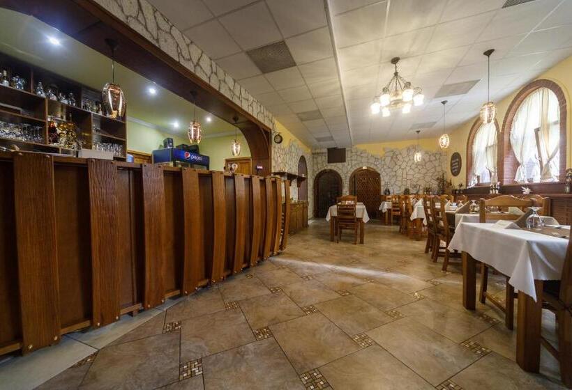 Tokaj Zlatá Putňa   Restaurant & Pension