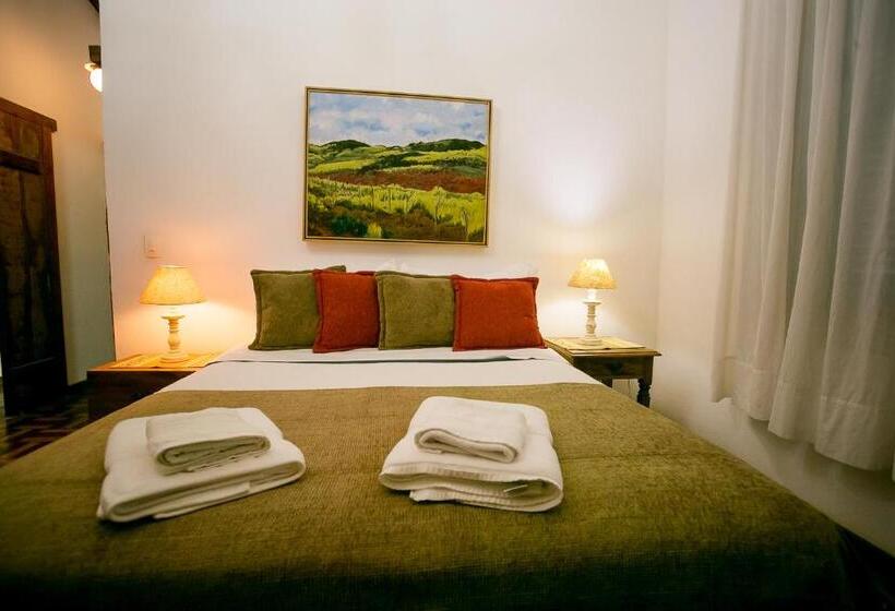 بنسيون Pouso Do Bichinho 2