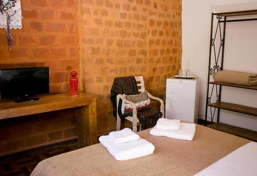 بنسيون Pouso Do Bichinho 2