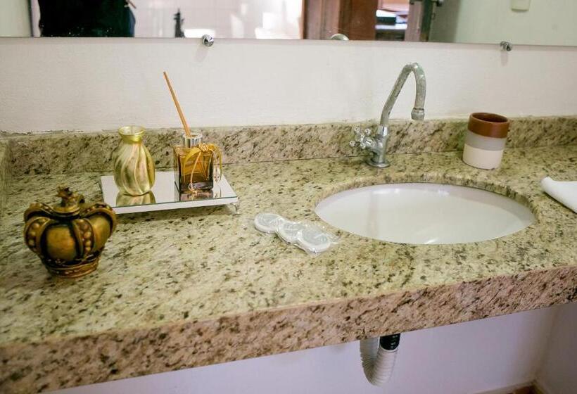 بنسيون Pouso Do Bichinho 2