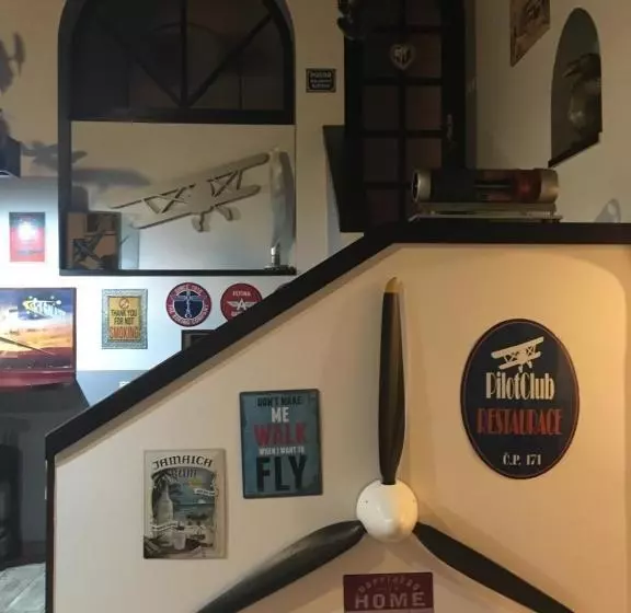 ペンション Restaurace Penzion U Pilota