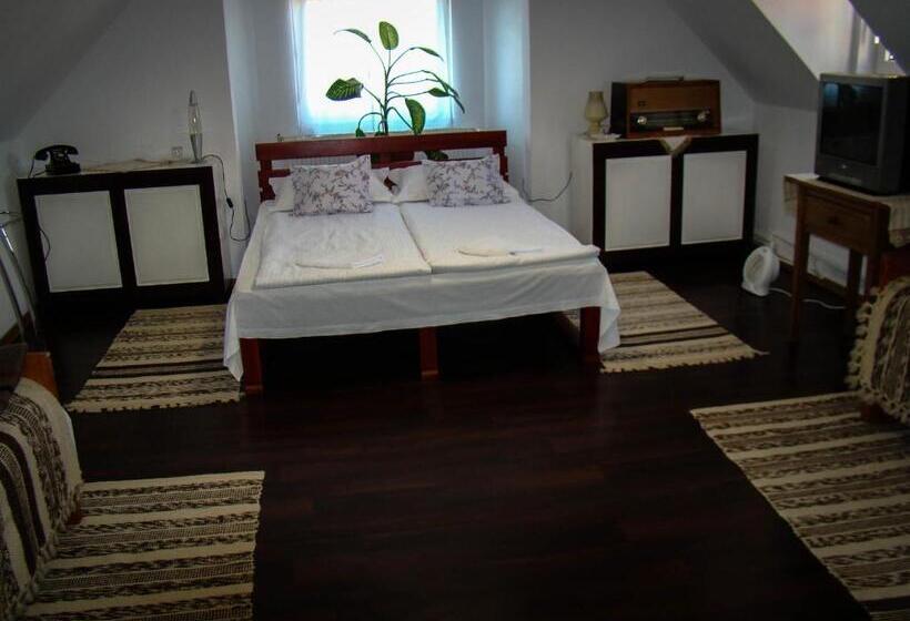 פנסיון Tornácos Vendégház