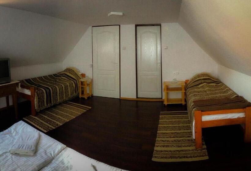 פנסיון Tornácos Vendégház