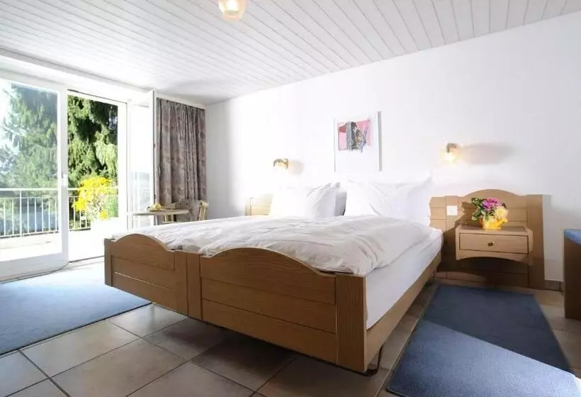 ユースホステル Gasthaus Zum Rössli