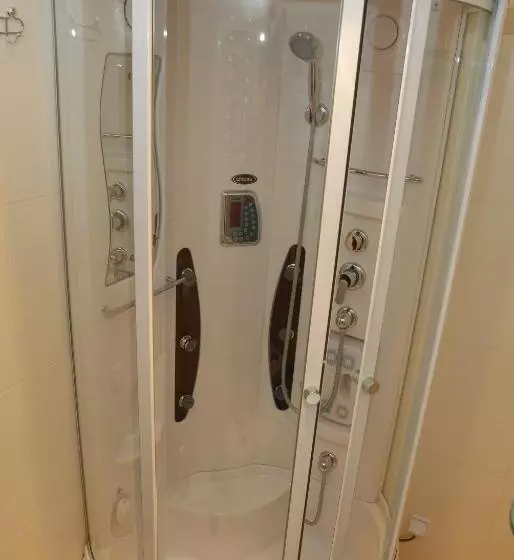 Hotelli туристично розважальний комплекс стіжок