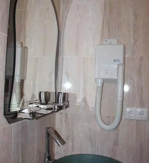 Hotelli туристично розважальний комплекс стіжок