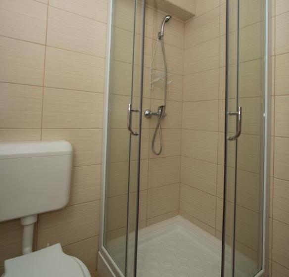 호텔 Agropensiunea Cetatuia