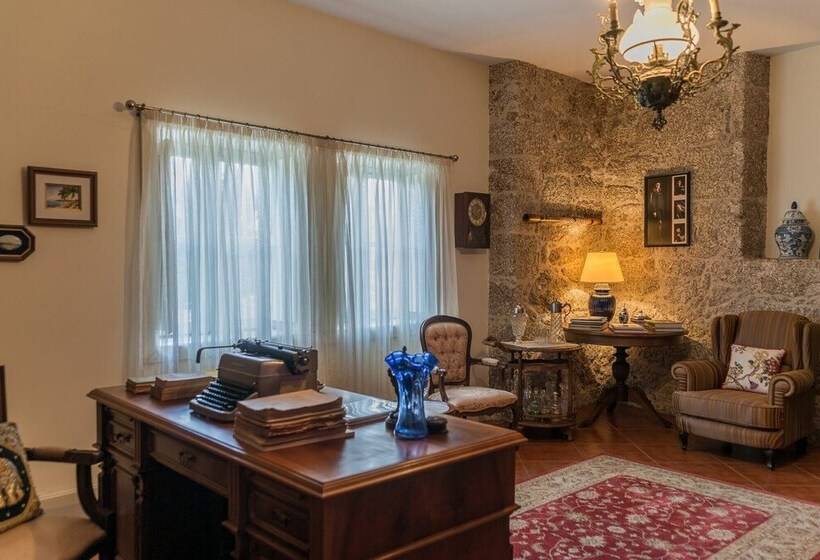 Отель Casa Do Outeiro