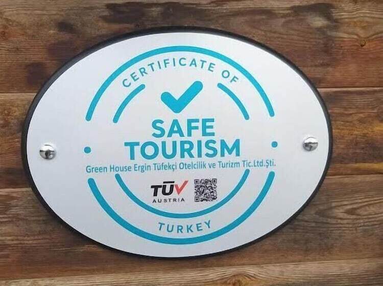 Отель Green House Garden Park