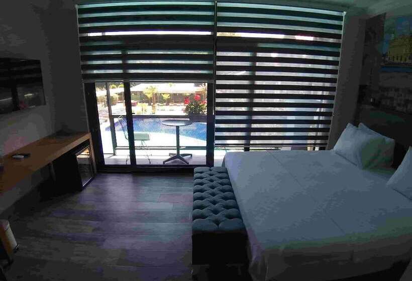 Отель Green House Garden Park