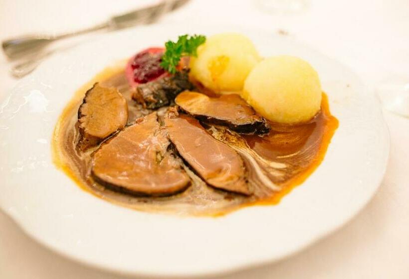 Hotelli Landgasthof Weisses Lamm