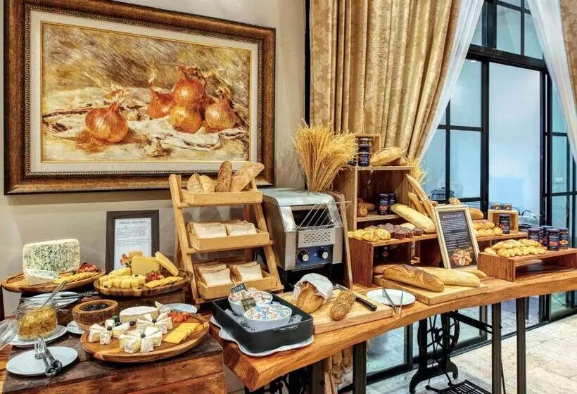 Mövenpick Resort Khao Yai