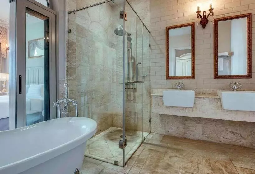 Mövenpick Resort Khao Yai