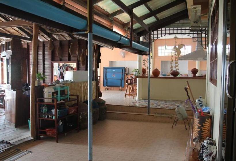 פנסיון Ban Sulada Guest House