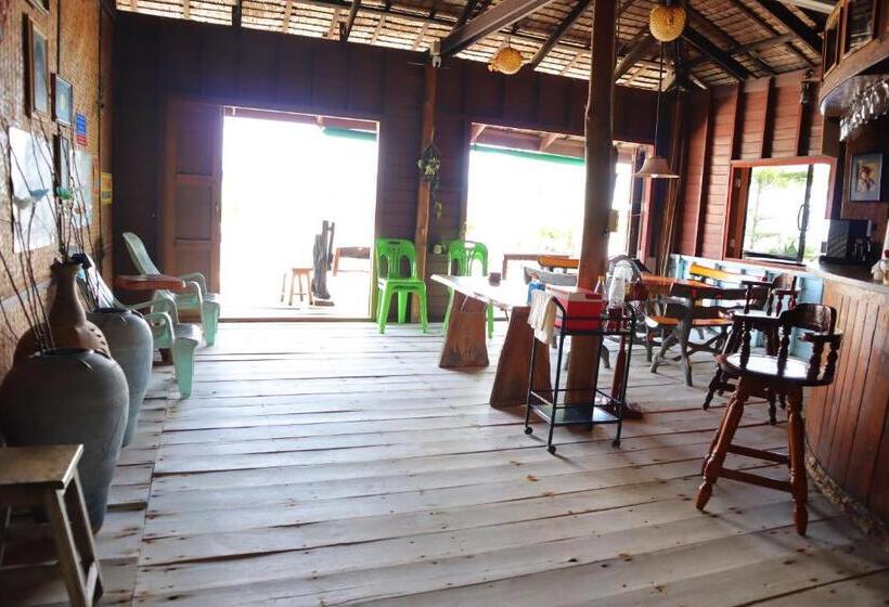 פנסיון Ban Sulada Guest House