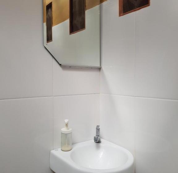 פנסיון Bidara Cottage