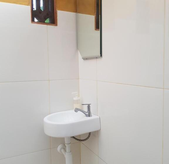 פנסיון Bidara Cottage