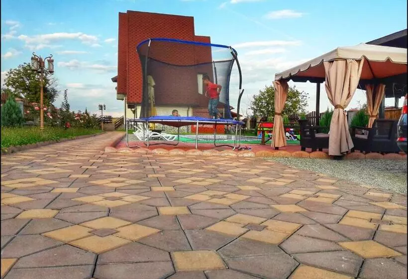 ペンション Casa Robi