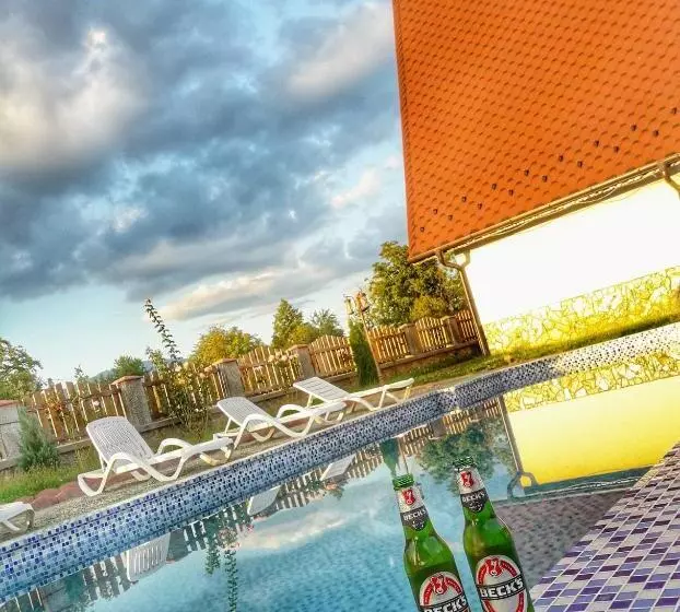 ペンション Casa Robi