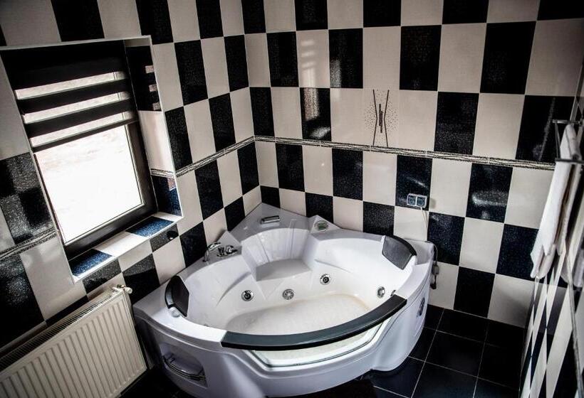 ペンション Casa Robi