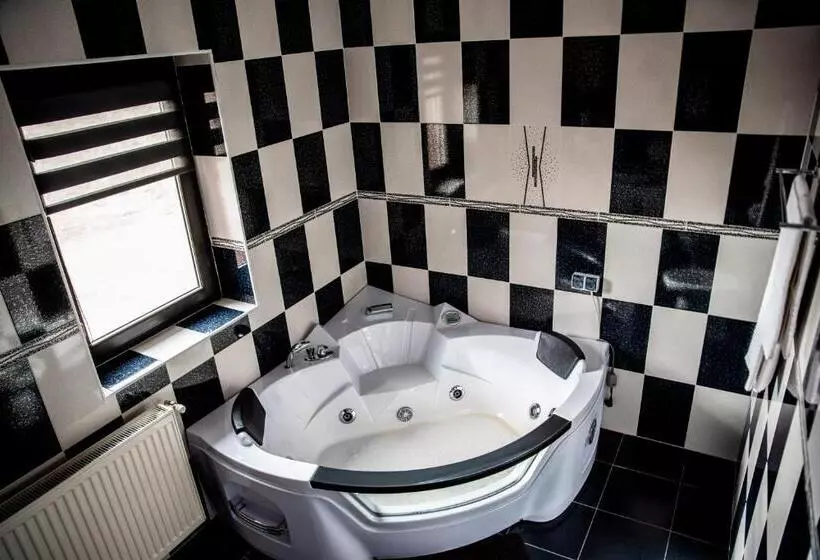 ペンション Casa Robi