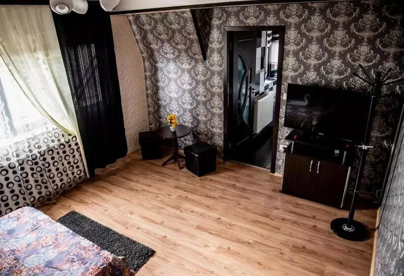 ペンション Casa Robi