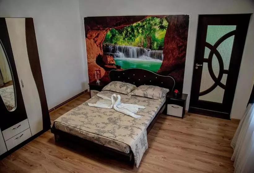 ペンション Casa Robi