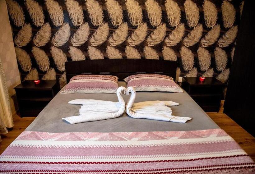 ペンション Casa Robi