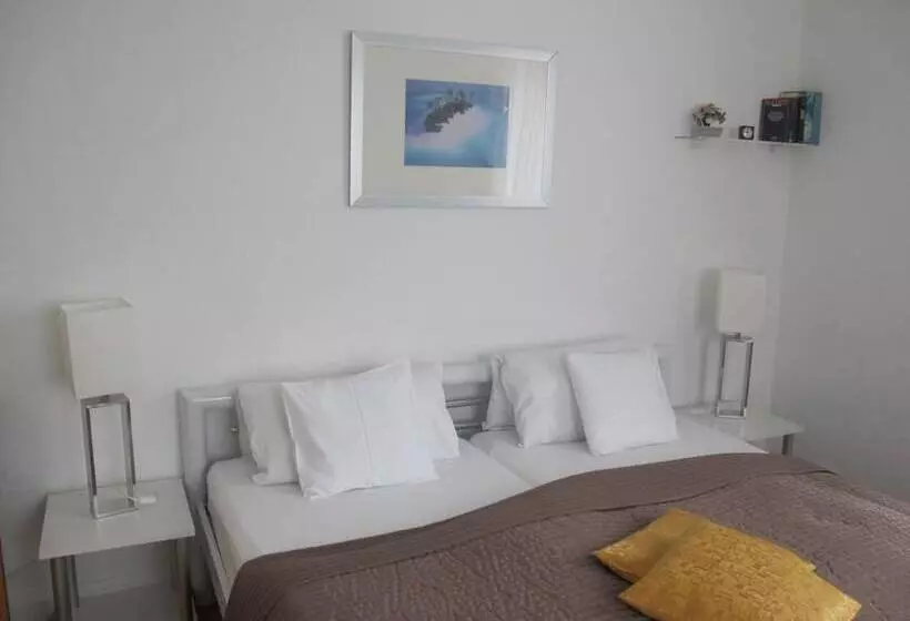 Majatalo Gasthaus Zum Rothenberg