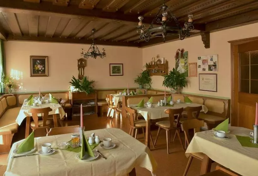 Pensiune Gästehaus Bischof