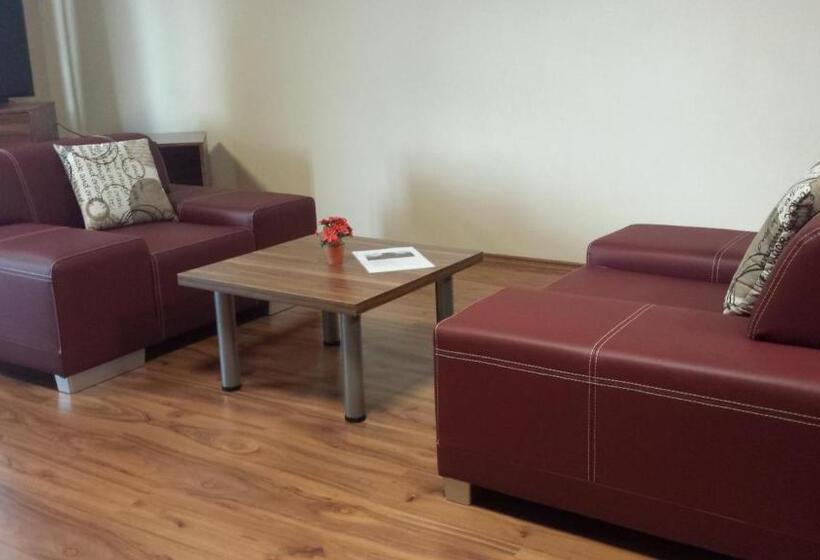 ペンション Penzion 324